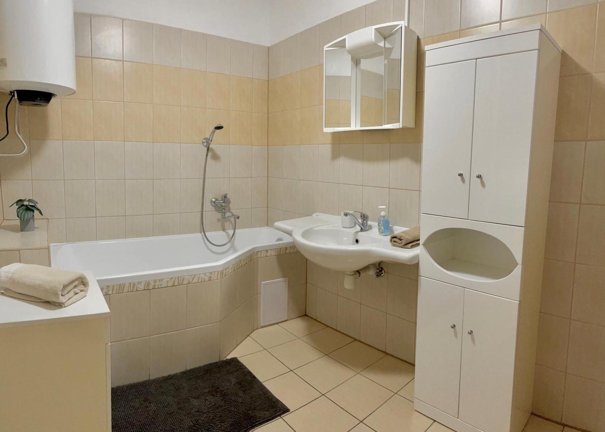 Ubytovani U Ropaku Horni Slavkov Bagian luar foto